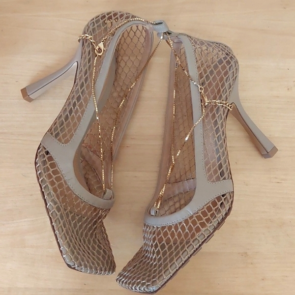 Bottega Veneta Chain-Link Mesh  Sandals - Picture 7 of 11